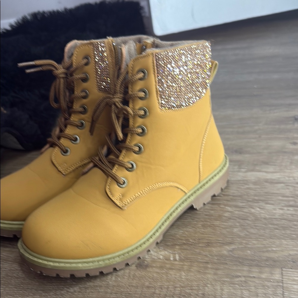 Charlotte Russe Gold and Tan Ankle Boots